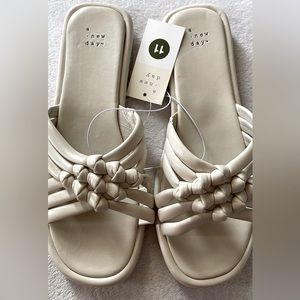 NWT Women’s A New Day Slide Sandals, Sz 11